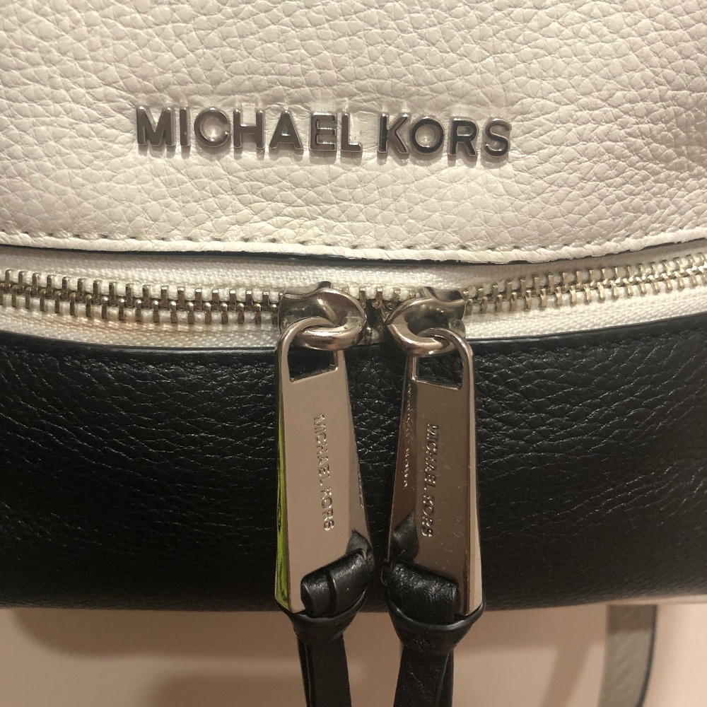 MK Black + White Rhea Medium Color-Block Backpack - Picture 3 of 6